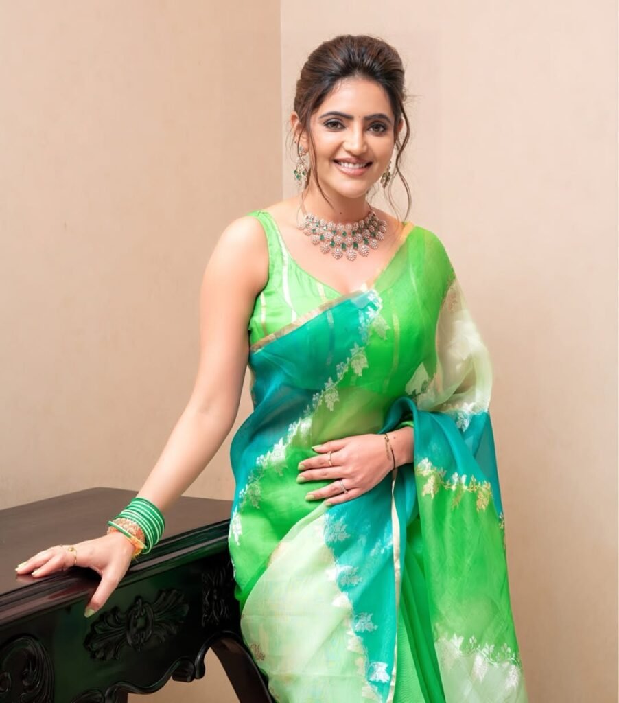 https://talkiesplus.com/atulya-latest-photos-in-saree/