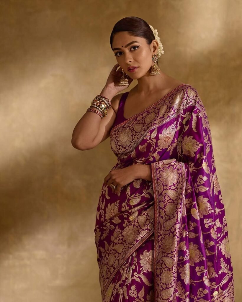 https://talkiesplus.com/mrunal-thakur-photos/