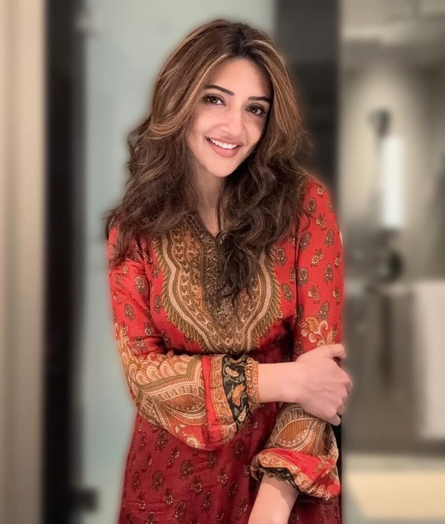 https://talkiesplus.com/sreeleela-latest-stunning-photos/