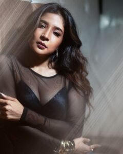 Sakshi Agarwal talkieplus 1