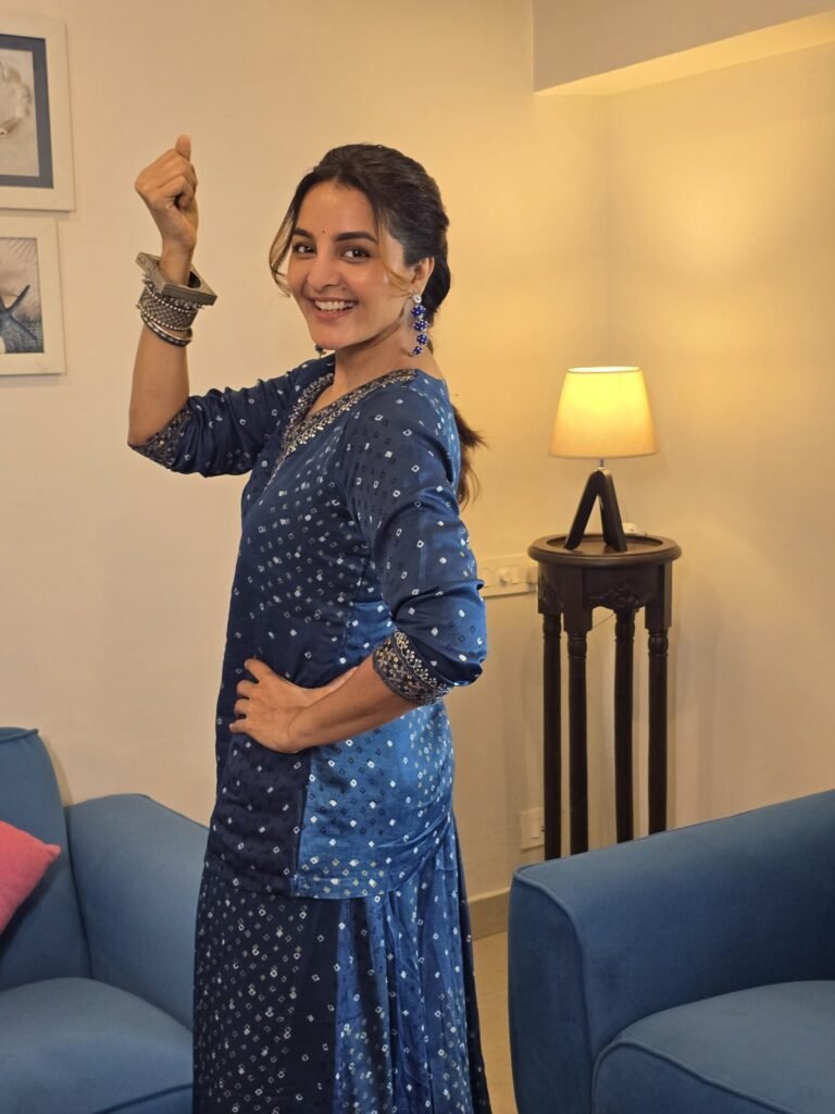 Manju Warrier’s Stunning Photoshoot at Store Launch – A Vision of Elegance 